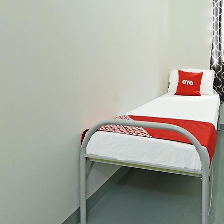 Spot On 90500 Sri Rampai Metro Hostel Kuala Lumpur Exterior photo