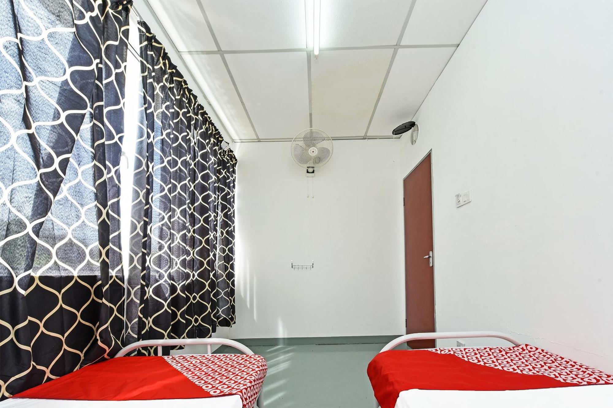 Spot On 90500 Sri Rampai Metro Hostel Kuala Lumpur Exterior photo